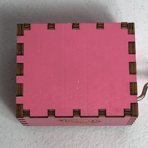 Sailor Moon Pink Hand Crank Wooden Music Box - Picture 9 of 10